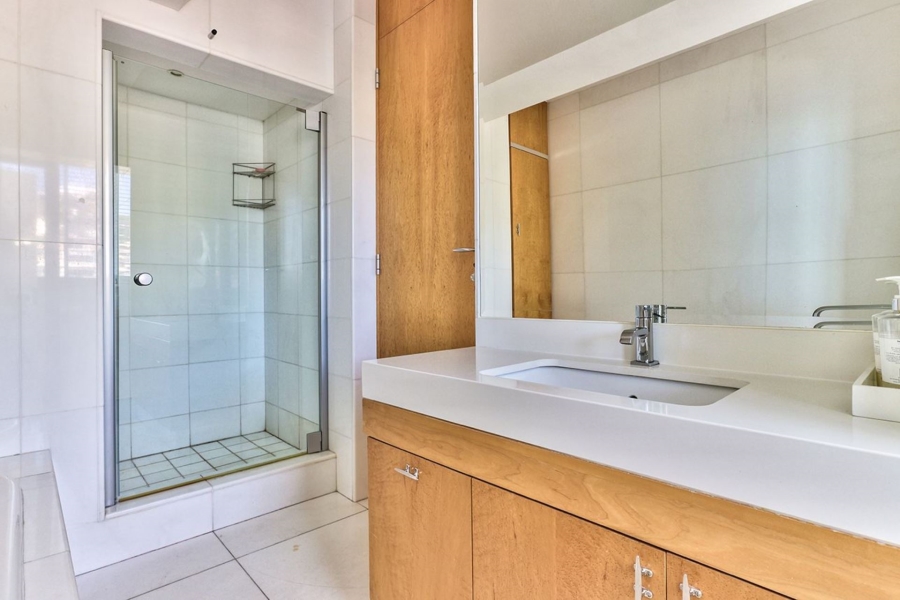 2 Bedroom Property for Sale in Bantry Bay Western Cape